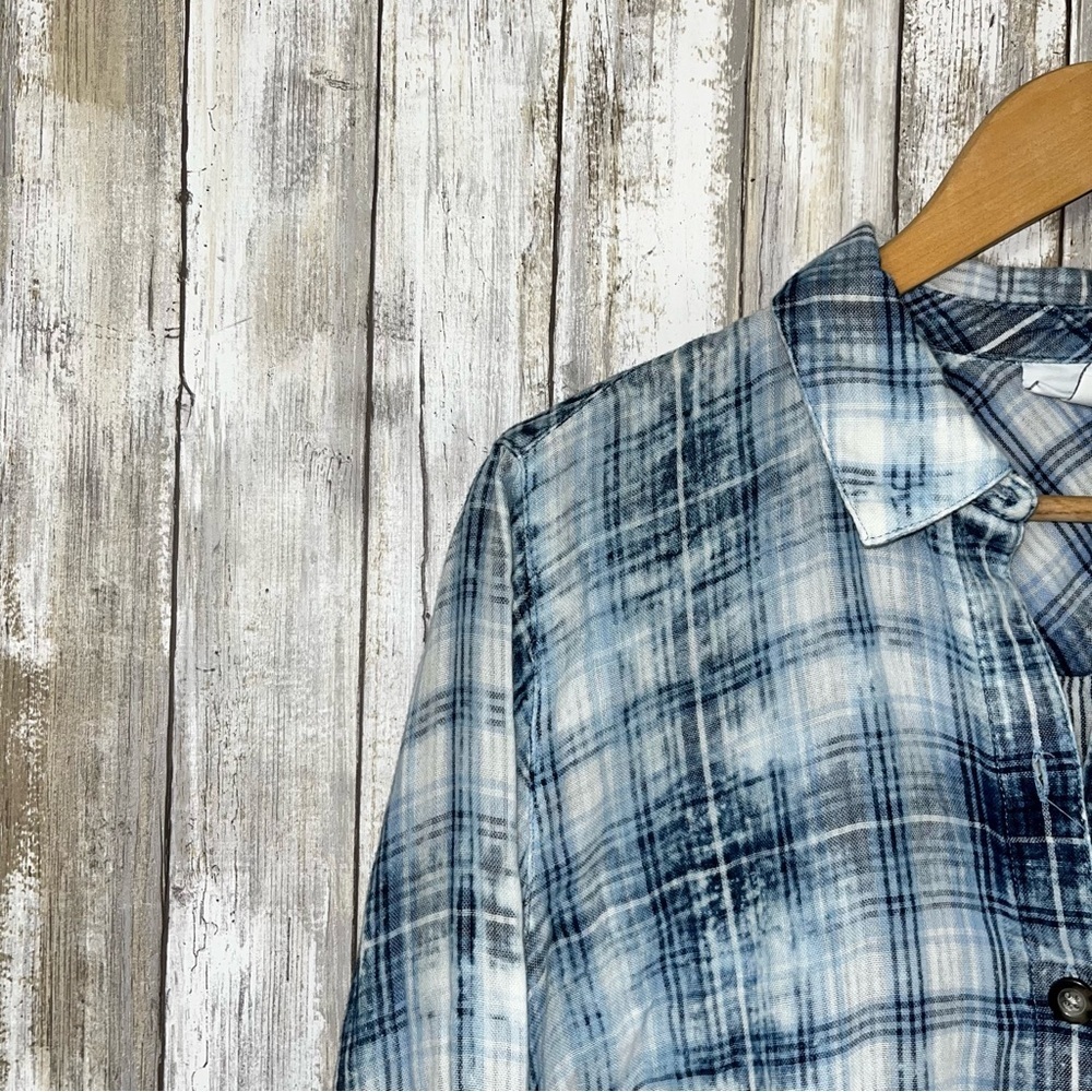 J. Jill Blue Dye Plaid Button Down Stone Wash Blue Women’s Medium - Picture 3 of 7